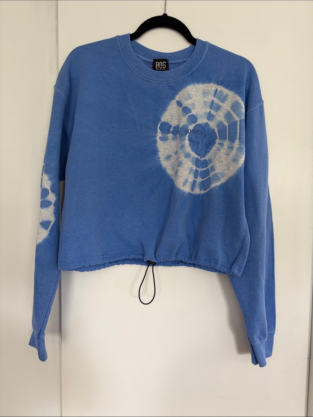 BDG Cropped Long Sleeve Crew Neck